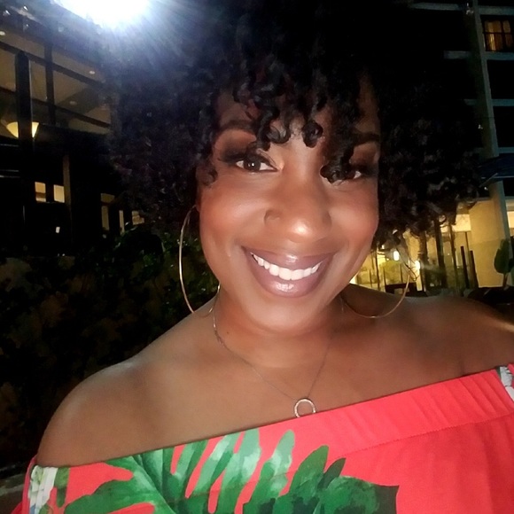 Meet your Posher, Teresa - Picture 1 of 1